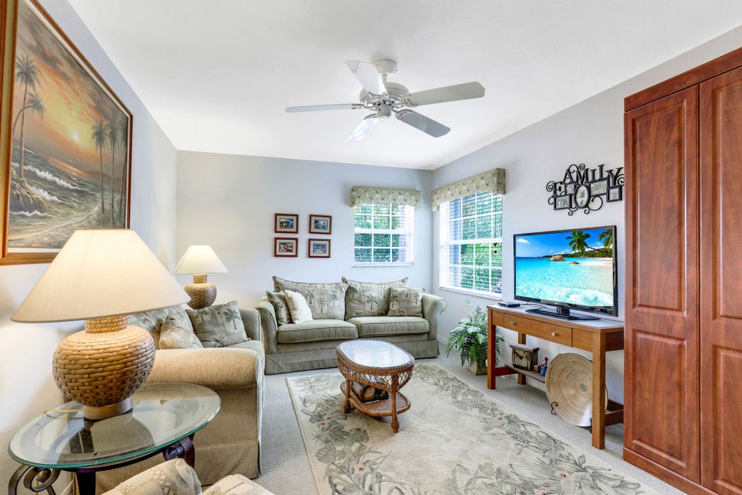 5610 Sherborn Dr #202, Naples, FL 34110