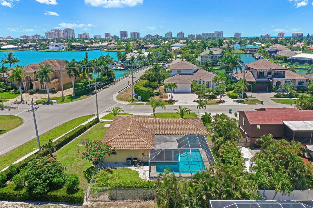 541 S Heathwood Dr, Marco Island, FL 34145