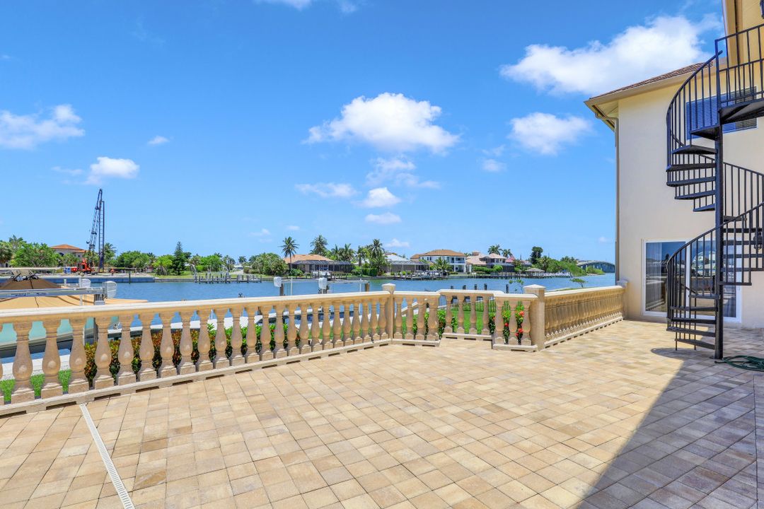 1404 Butterfield Ct, Marco Island, FL 34145