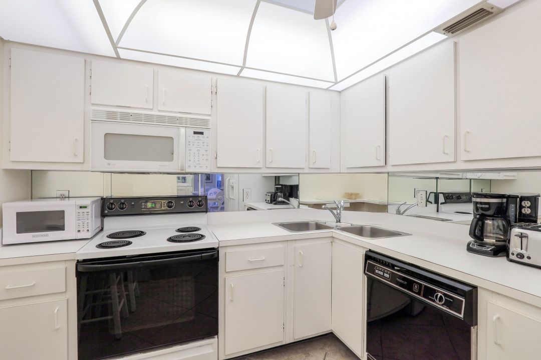 380 Seaview Ct #1108, Marco Island, FL 34145