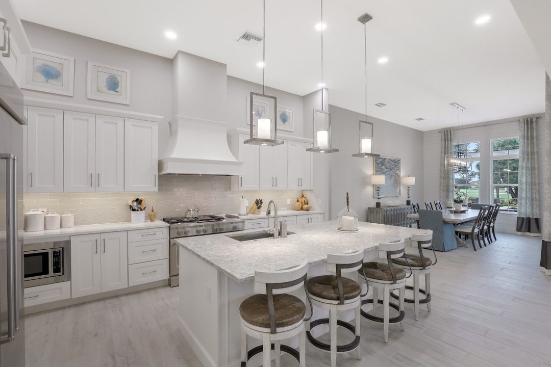 3237 Tavolara Ln, Naples, FL 34114