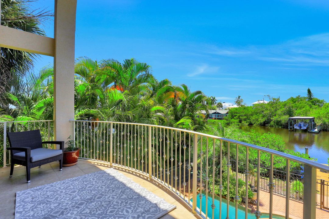 27810 Forester Dr, Bonita Springs, FL 34134