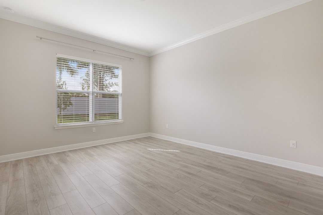 3404 Pilot Cir, Naples, FL 34120