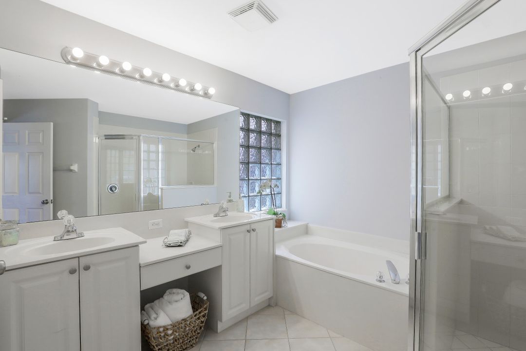 1622 Triangle Palm Terrace, Naples, FL 34119