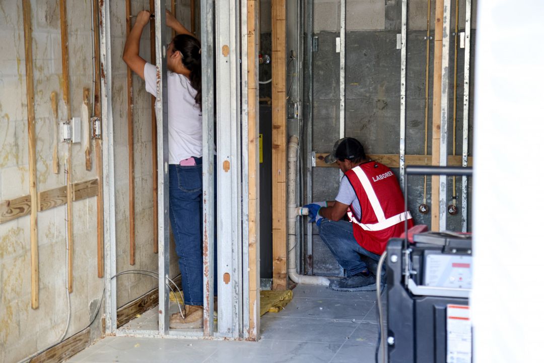 400 Flagship Dr, Naples, FL 34108