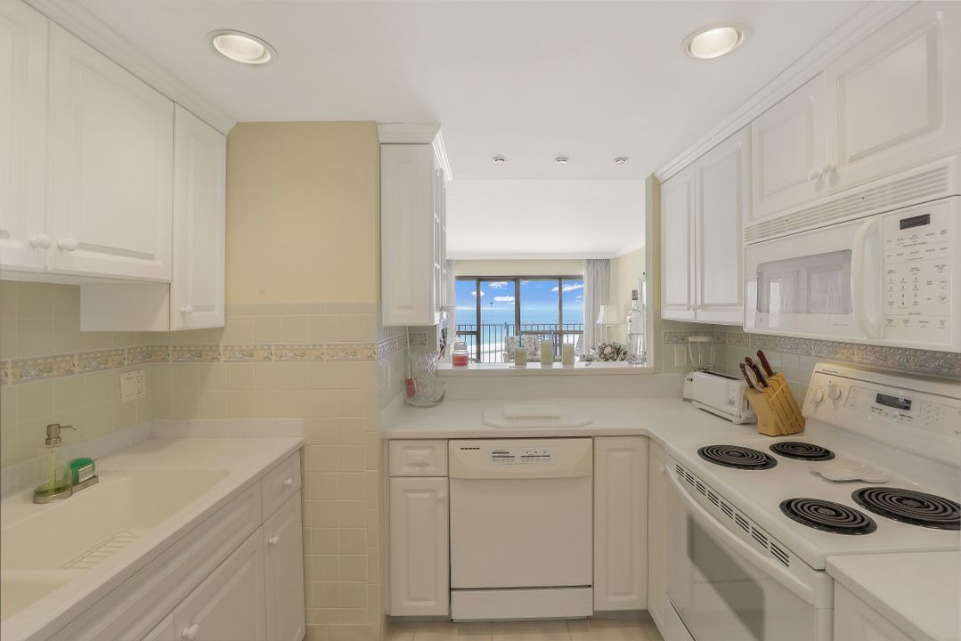 180 Seaview Ct #1107, Marco Island, FL 34145