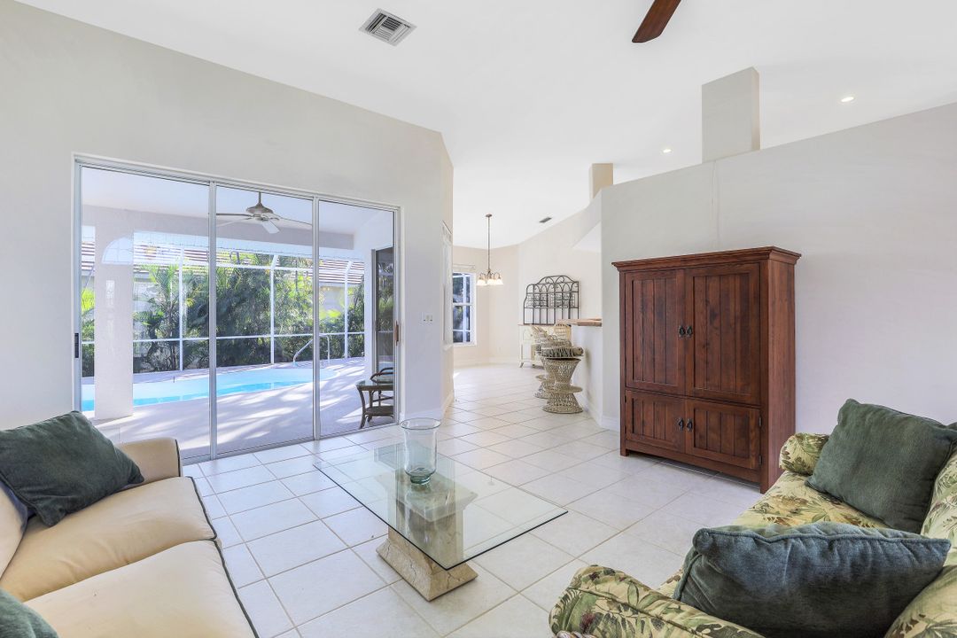 419 Richards Ct, Marco Island, FL 34145