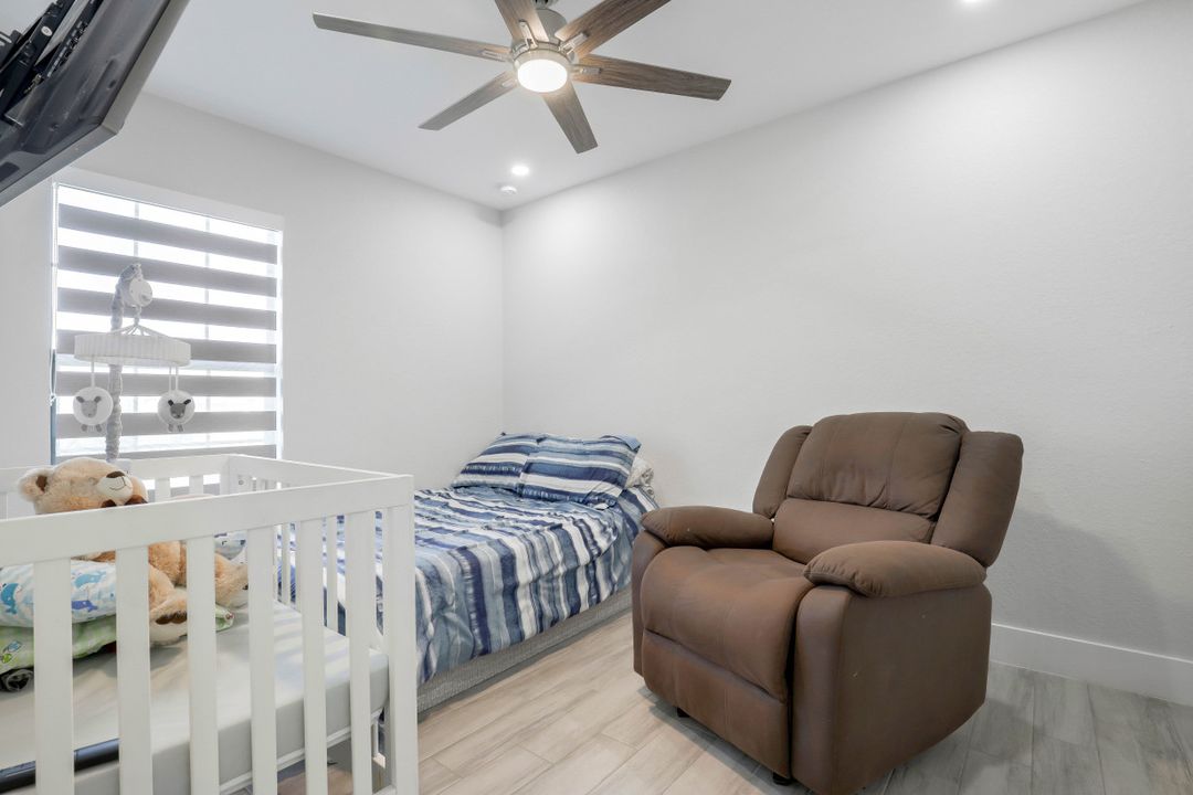 4020 NW 41st Pl, Cape Coral, FL 33993