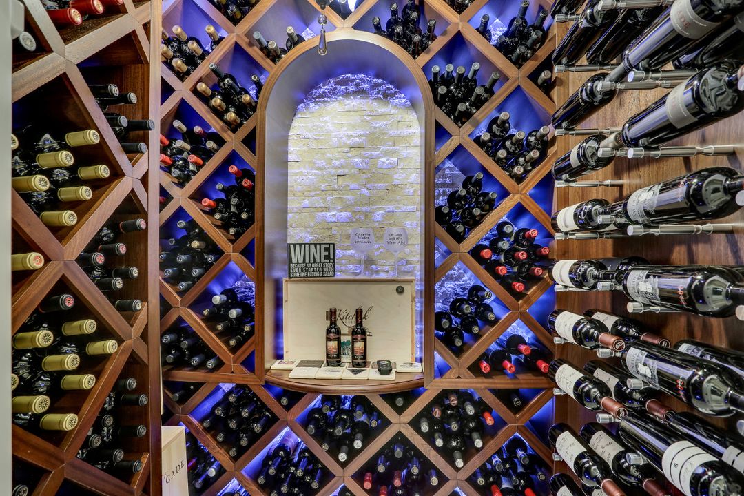 172 Seabreeze Ave, Naples, FL 34108