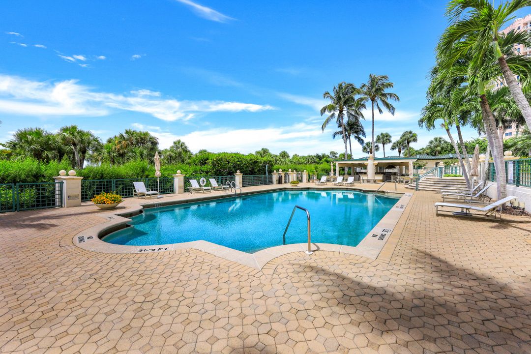 8171 Bay Colony Dr #1602, Naples, FL 34108