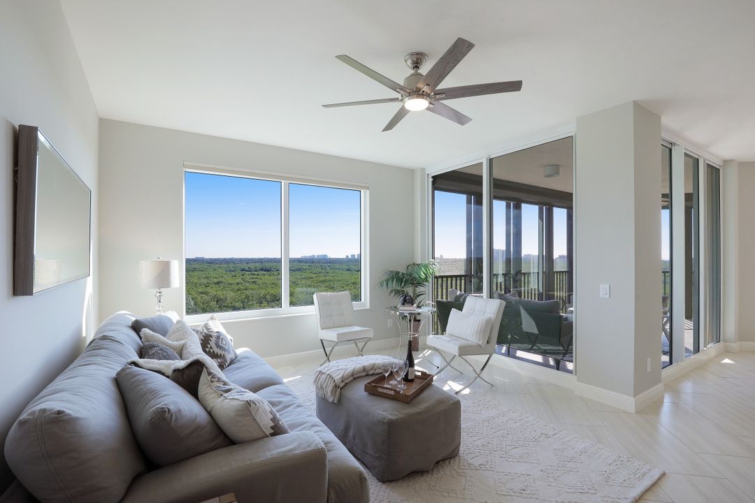 445 Cove Tower Dr #902, Naples, FL 34110