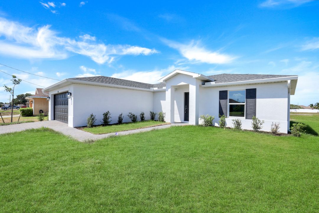 2604 NE 5th Ave, Cape Coral, FL 33909