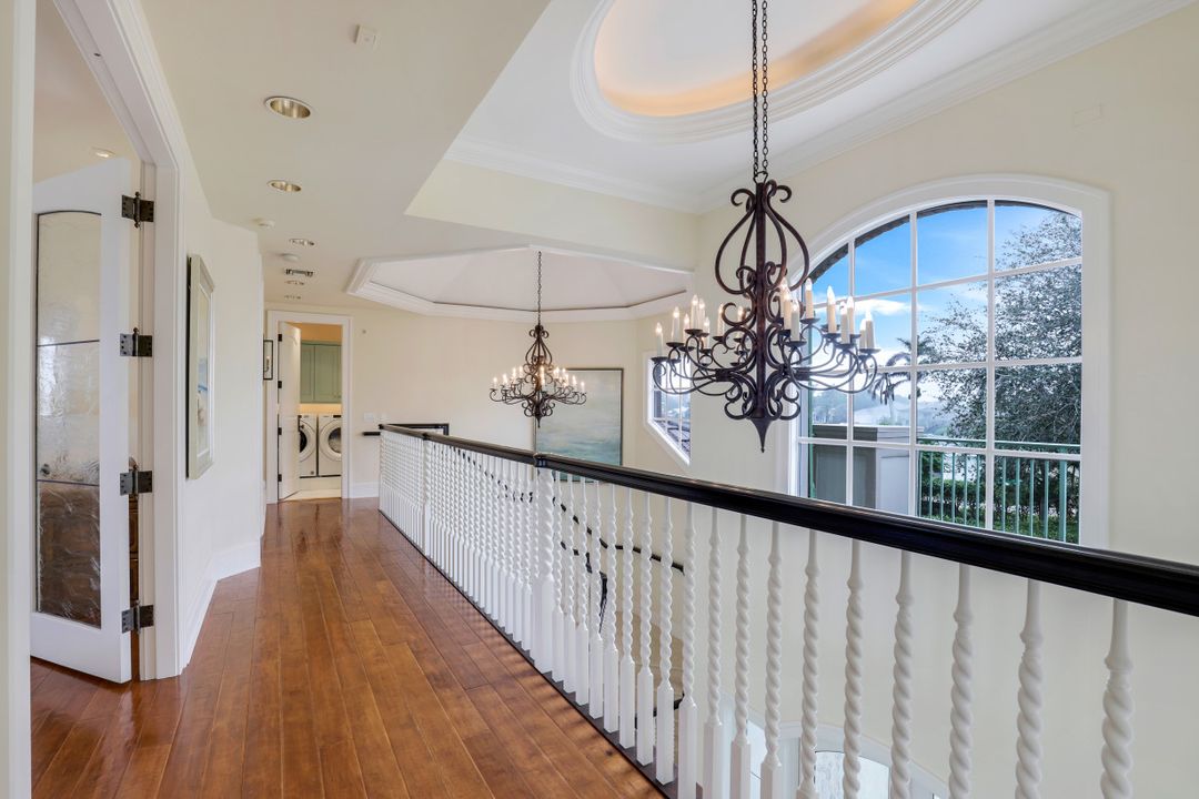 1839 Hurricane Harbor Ln, Naples, FL 34102