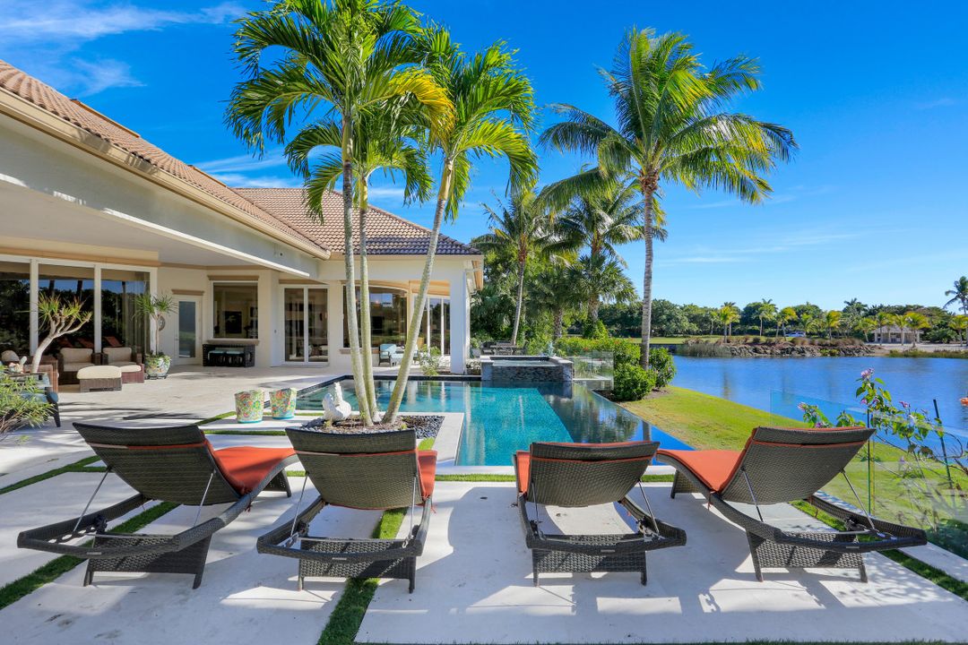 2343 Alexander Palm, Naples, FL 34105