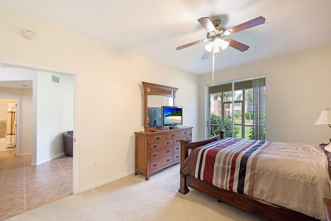 12515 McGregor Blvd #109, Fort Myers, FL 33919