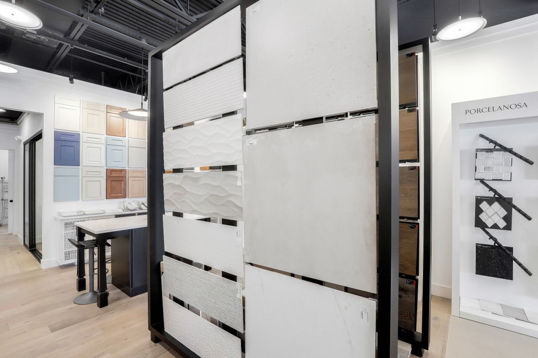 123 S Barfield Dr, Marco Island, FL 34145