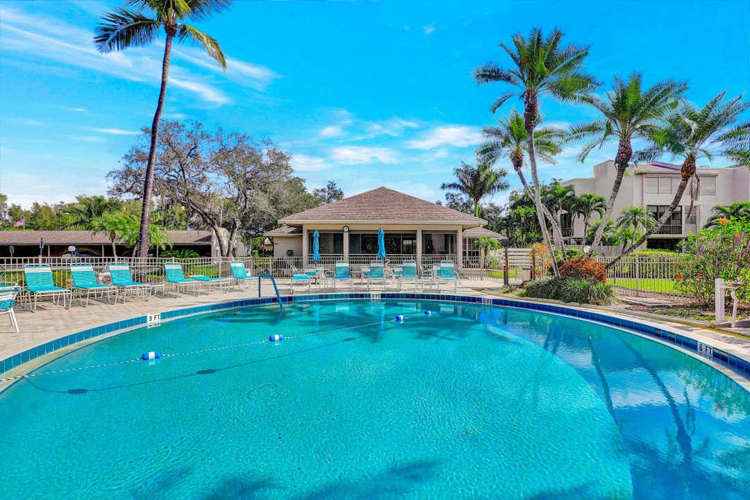 5959 Winkler Rd #105, Fort Myers, FL 33919