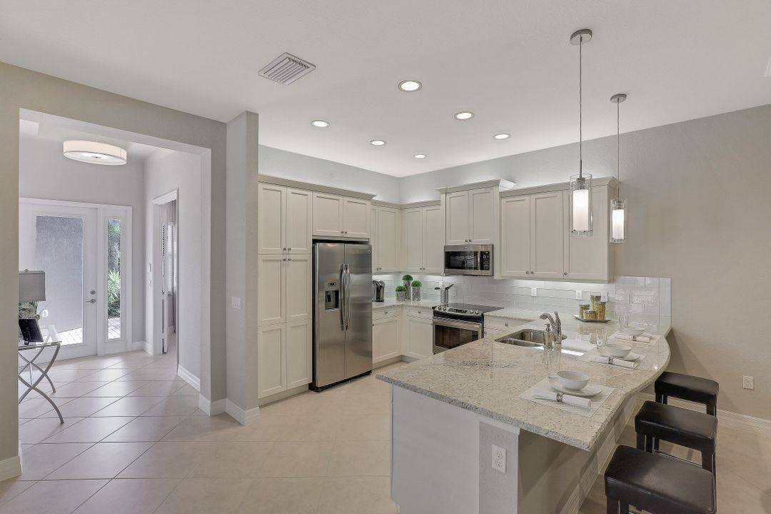 13459 Sumter Ln, Naples, FL 34109