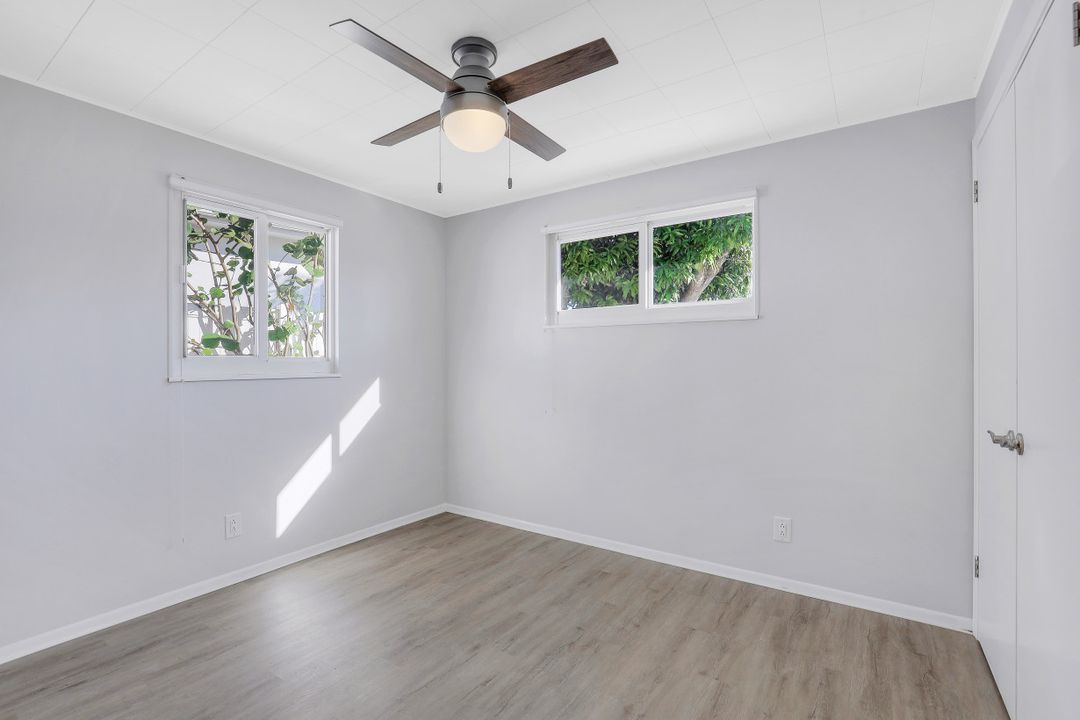 549 94th Ave N #B, Naples, FL 34108