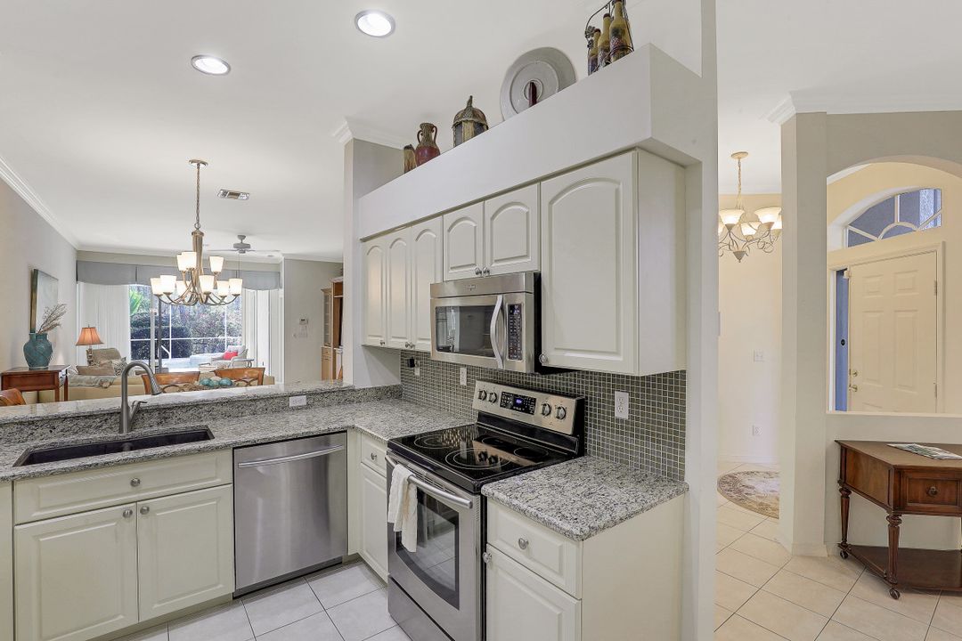 8006 Kilkenny Ct, Naples, FL 34112