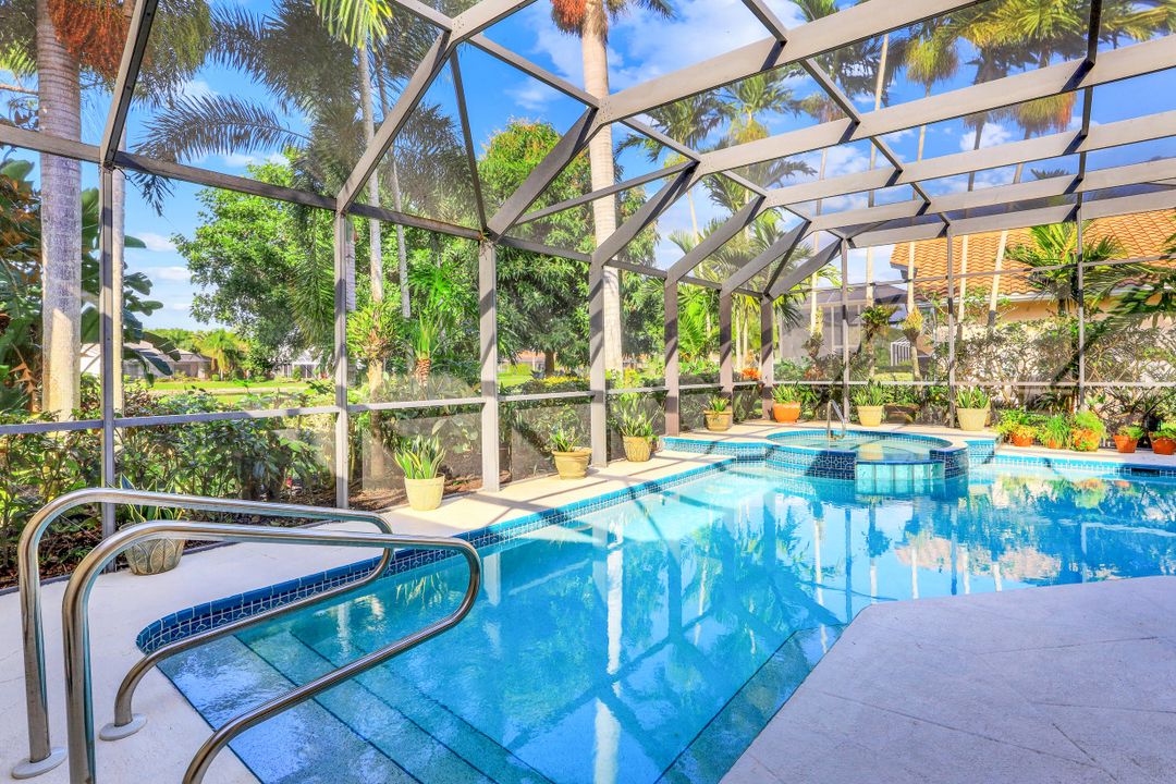 28384 Sombrero Dr, Bonita Springs, FL 34135