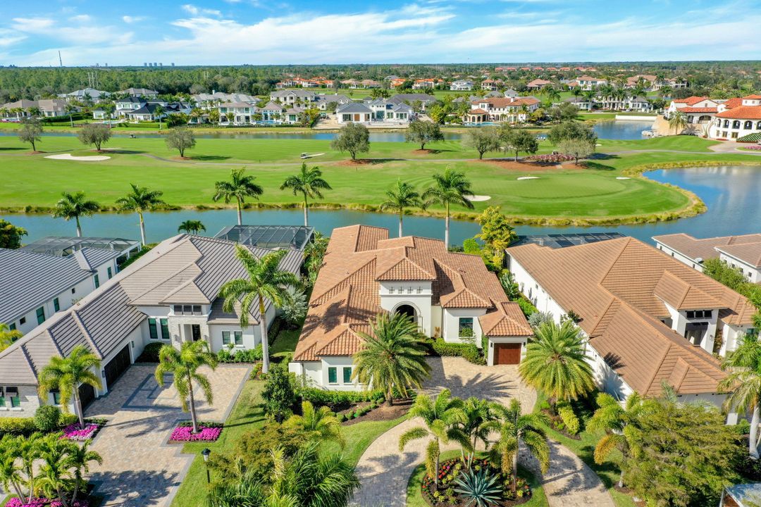 16439 Seneca Way, Naples, FL 34110