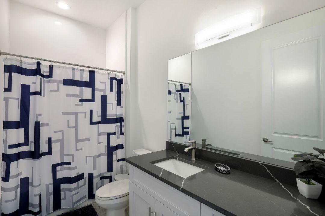 670 Amber Dr, Marco Island, FL 34145