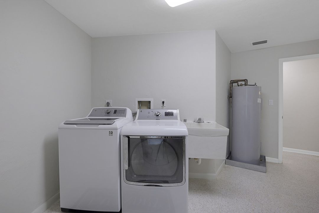 1636 Ludlow Rd, Marco Island, FL 34145