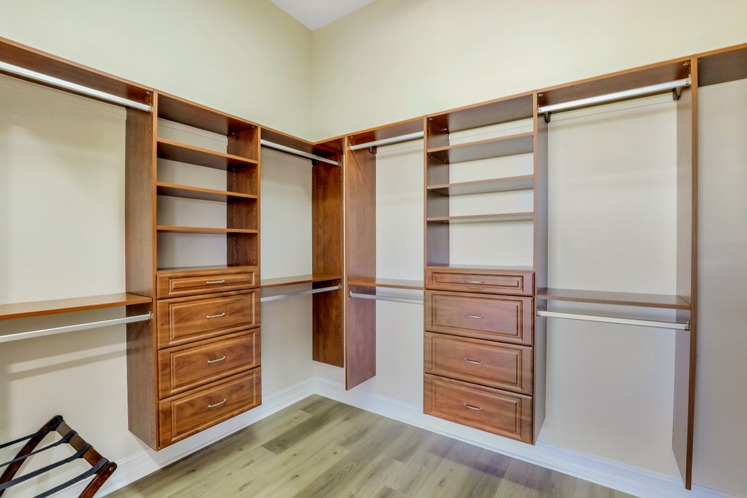 27810 Forester Dr, Bonita Springs, FL 34134