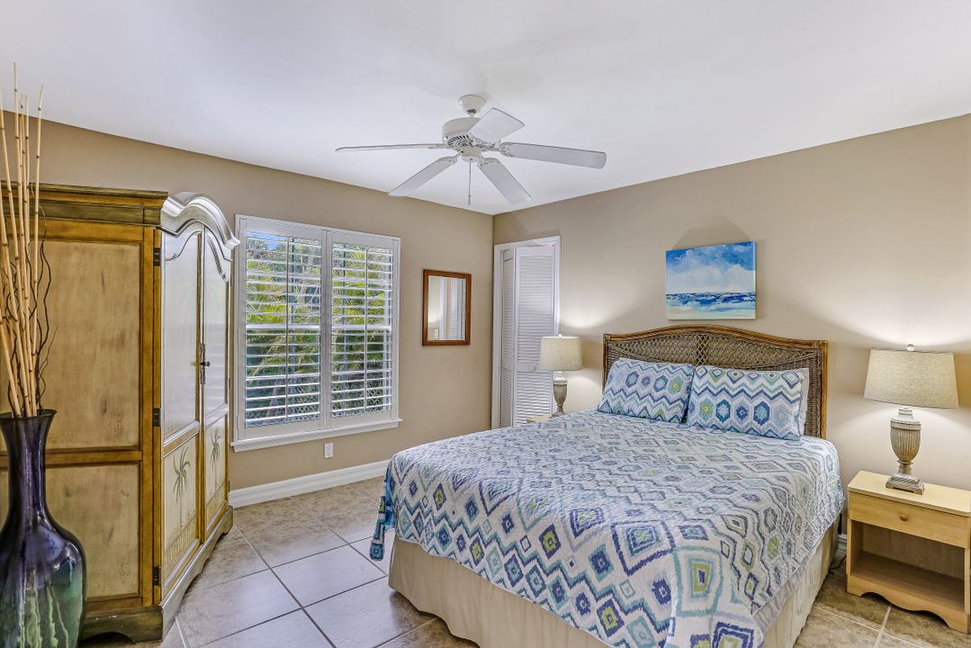 27313 Buccaneer Dr, Bonita Springs, FL 34135