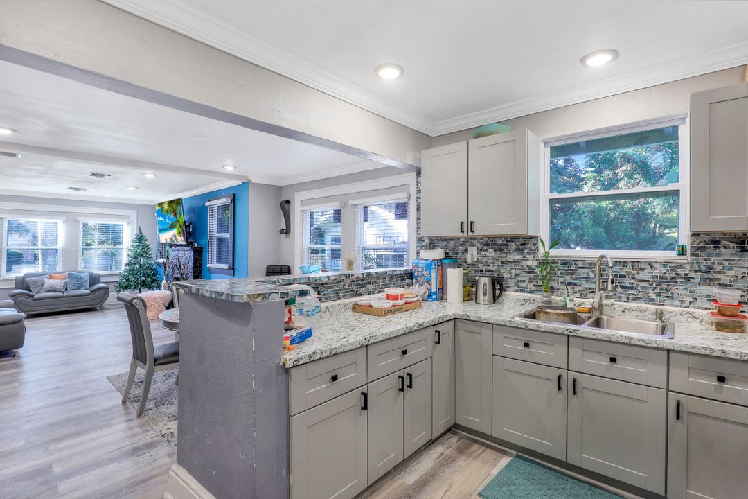 1121 Rose Ave, Fort Myers, FL 33916