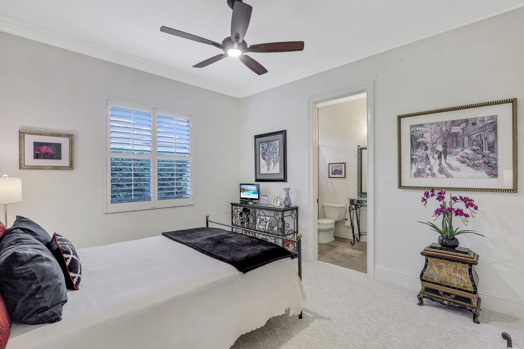 795 Brentwood Point, Naples, FL 34110