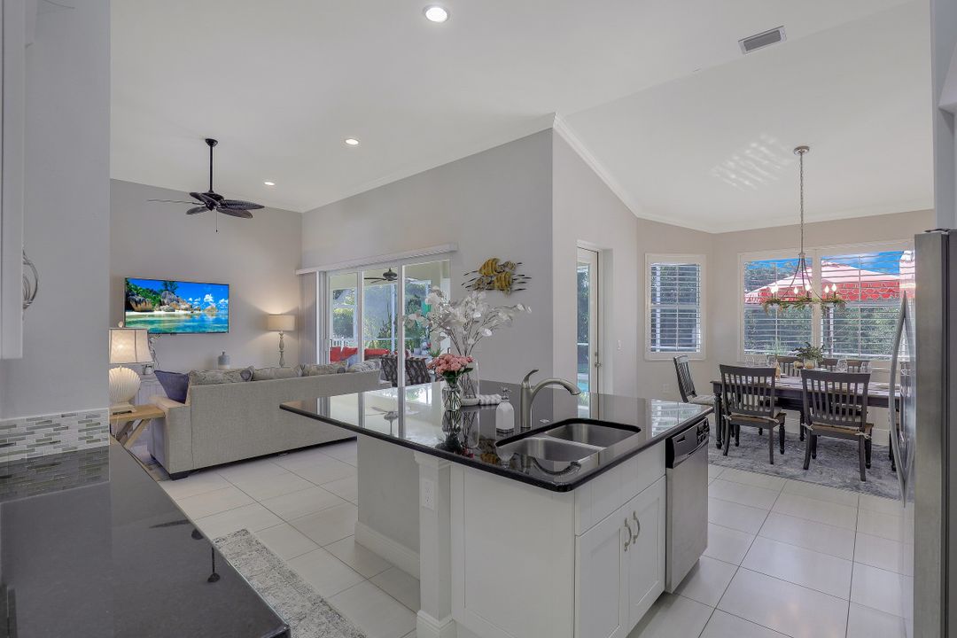 72 Tahiti Rd, Marco Island, FL 34145