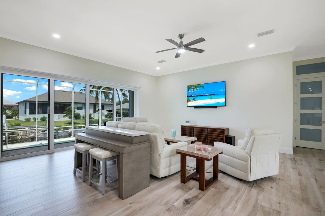 27050 Flamingo Dr, Bonita Springs, FL 34135