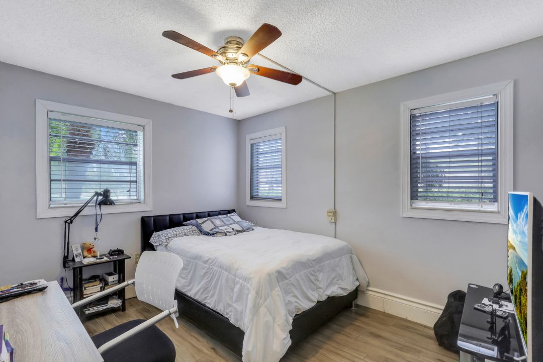 100 Forest Lakes Blvd #112, Naples, FL 34105