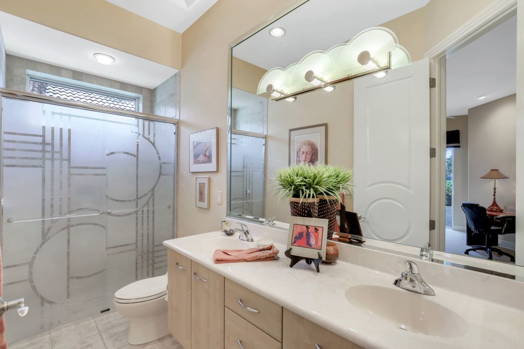 22270 Banyan Hideaway Dr, Bonita Springs, FL 34135