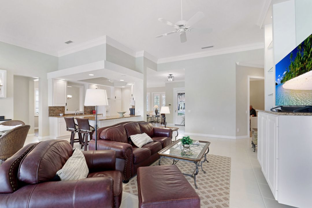 2888 Hatteras Way, Naples, FL 34119