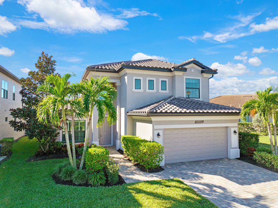 10509 Valencia Lakes, Bonita Springs, FL 34135