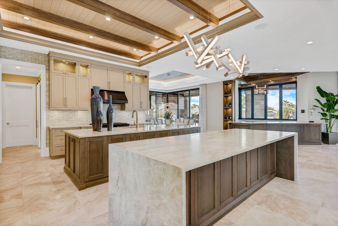 5603 Riverside Dr, Cape Coral, FL 33904