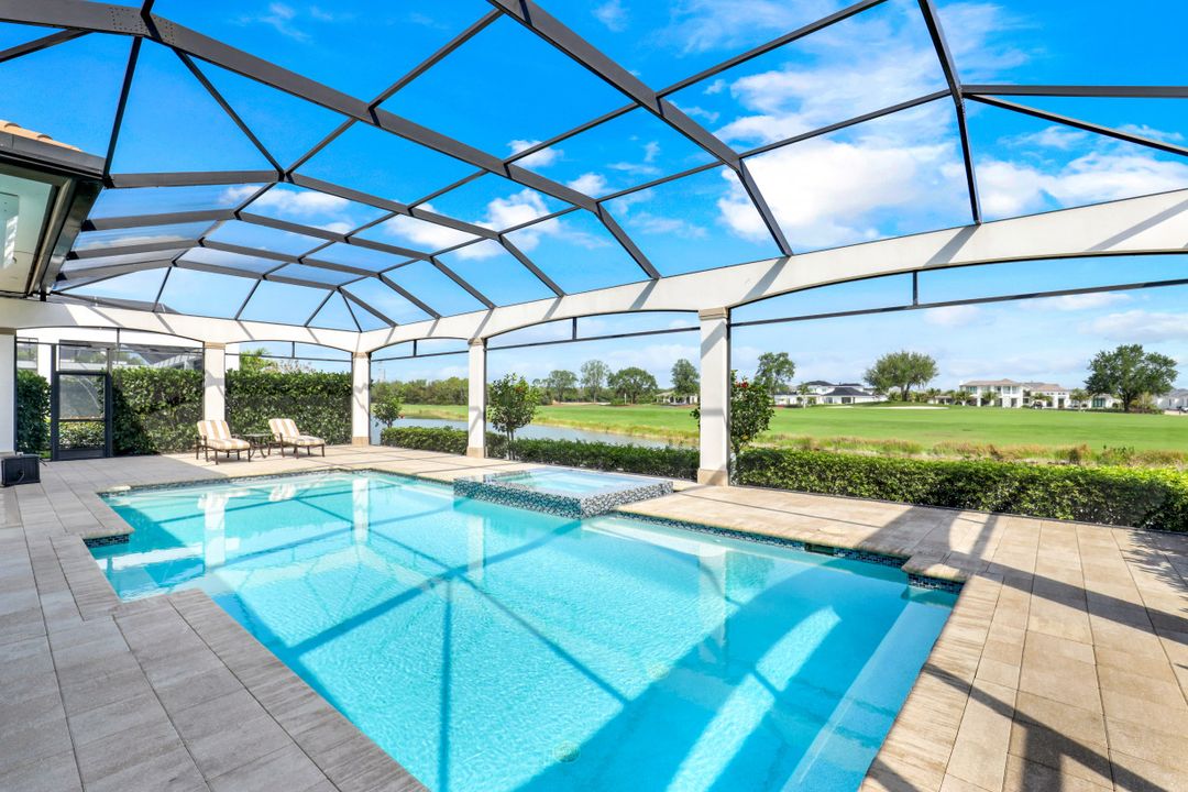 16459 Seneca Way, Naples, FL 34110