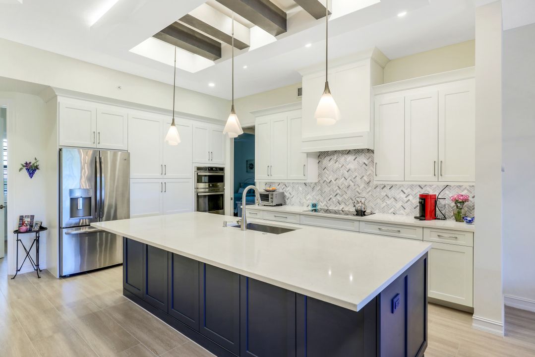 840 Sailaway Ln #103, Naples, FL 34108