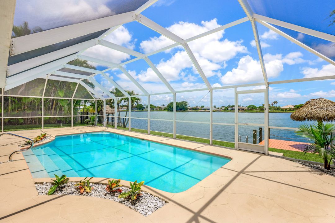 1014 Hancock Bridge Pkwy, Cape Coral, FL 33990