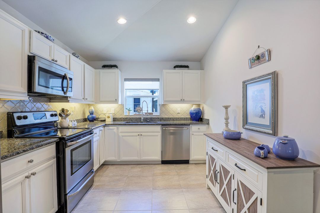 10306 Indiana St, Bonita Springs, FL 34135