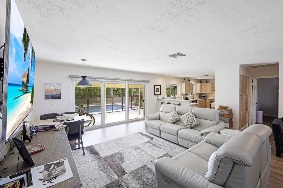 1181 Fourwinds Ave, Marco Island, FL 34145