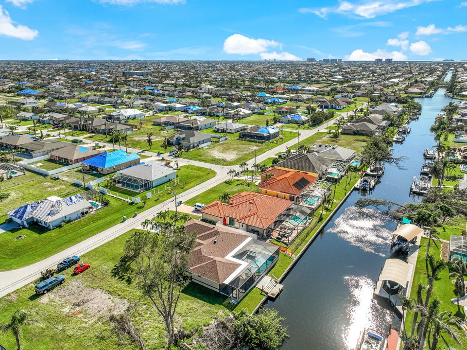 3834 SW 19th Pl, Cape Coral, FL 33914