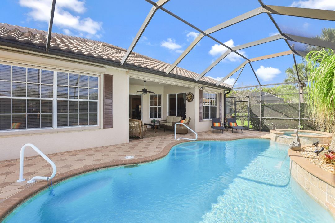 9167 Shale Ct, Naples, FL 34120