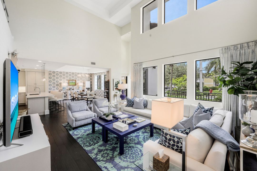 1030 3rd Ave S #105, Naples, FL 34102