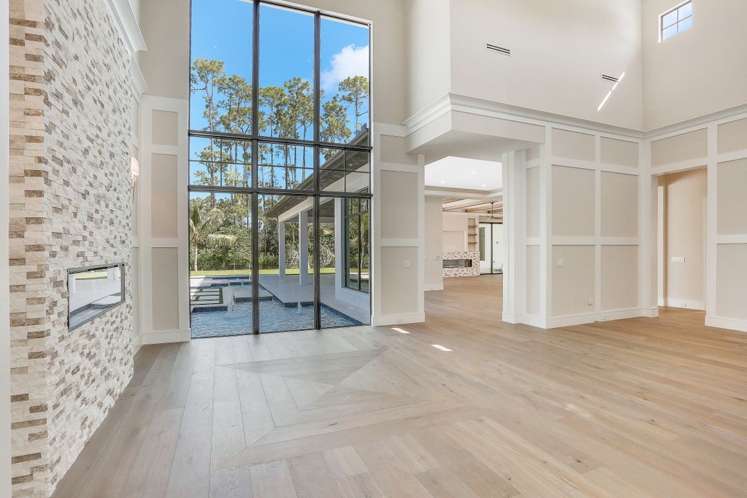 6435 Sable Ridge Ln, Naples, FL 34109