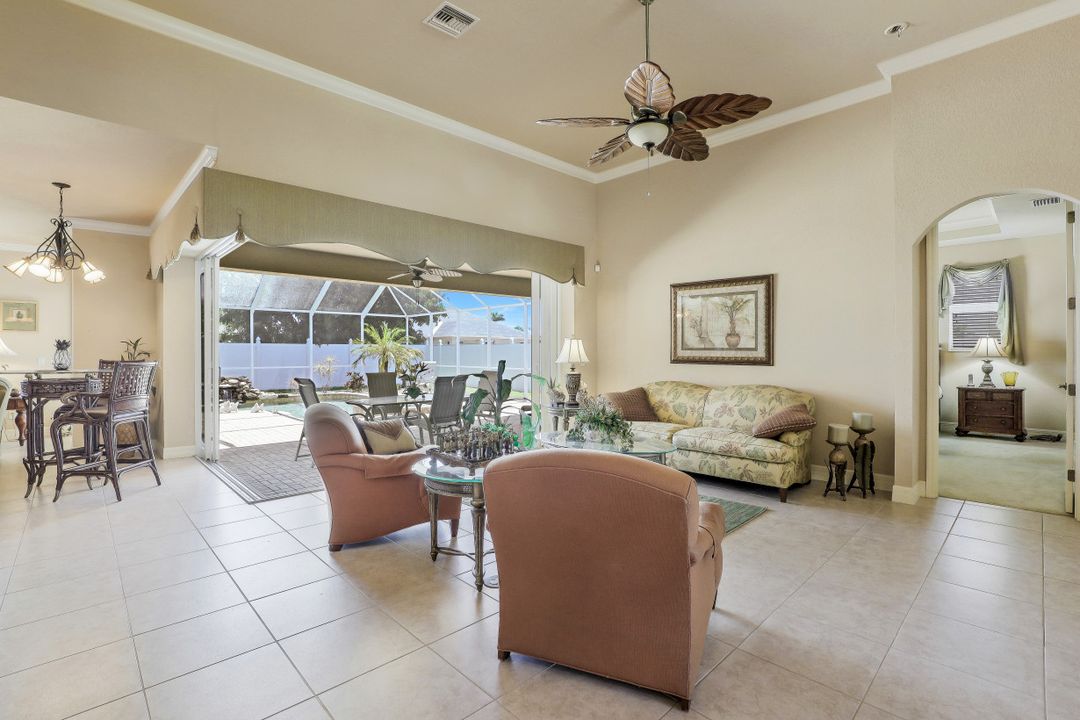 4141 SW 10th Ave, Cape Coral, FL 33914