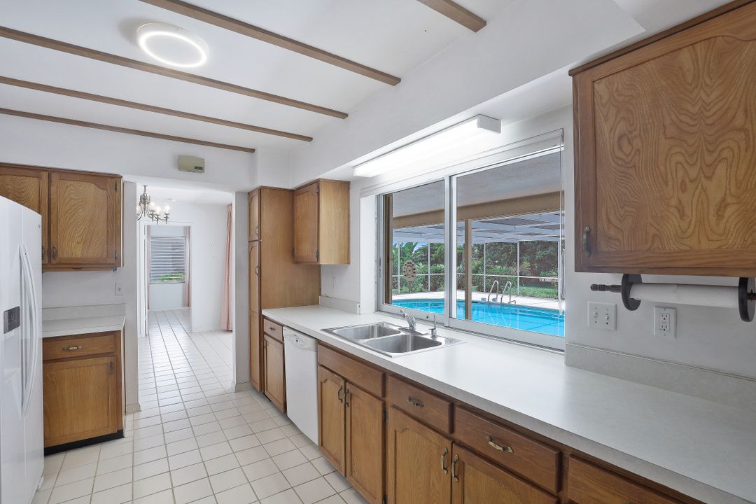 264 Shadowridge Ct, Marco Island, FL 34145